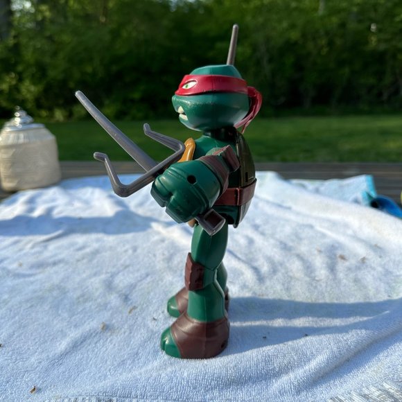 TMNT Raphael 8.5" Figure Teenage Mutant Ninja Turtles Toy - Picture 2 of 7